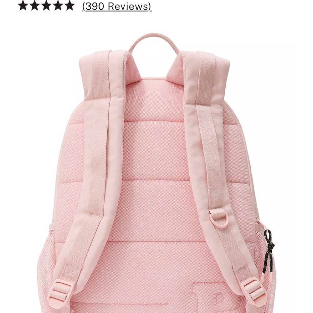 PINK Victoria's Secret
CLASSIC CANVAS BACKPACK